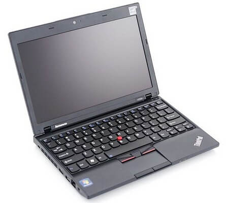 На ноутбуке Lenovo ThinkPad X120e мигает экран